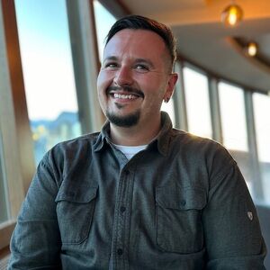 Meet your Posher, Loren